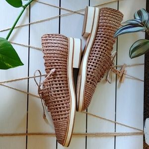 Stuart Weitzman Size 7.5 N Woven Twine Oxford Loafer Shoe